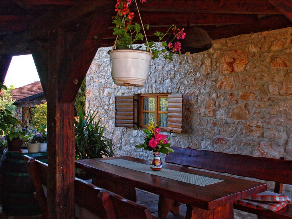 Holiday Home Rasopas Malinska Luaran gambar
