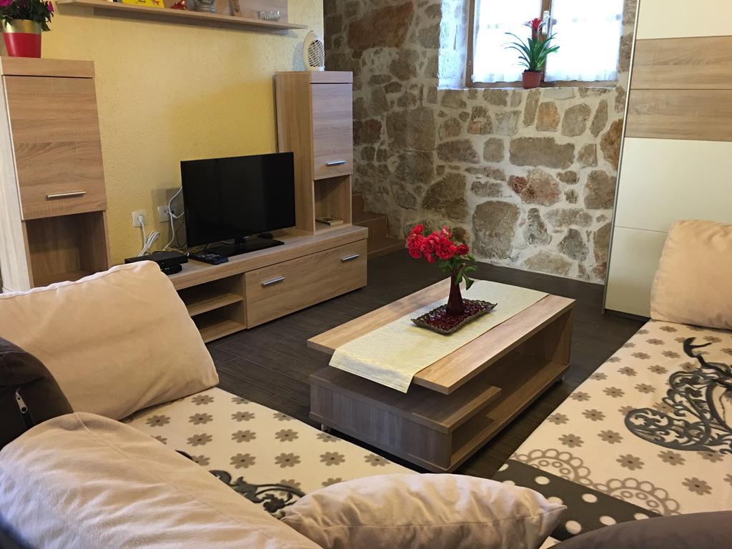 Holiday Home Rasopas Malinska Luaran gambar